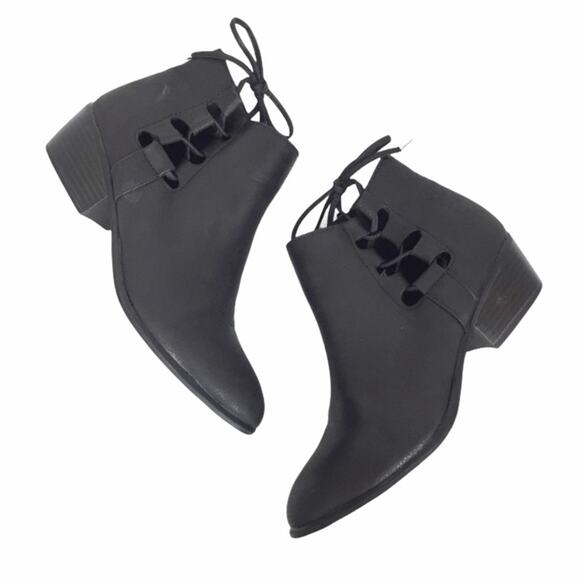 American Eagle Black Strappy Cutout Ankle booties Sz 6 - Picture 1 of 8